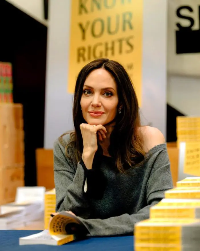 Celebrities with Beautiful eyes - Angelina Jolie