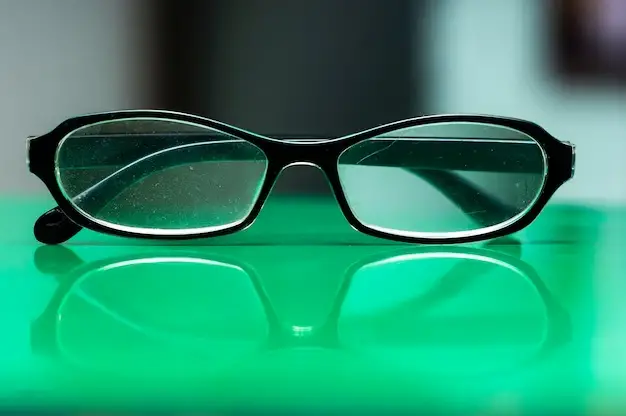 Types of glasses with a green tint