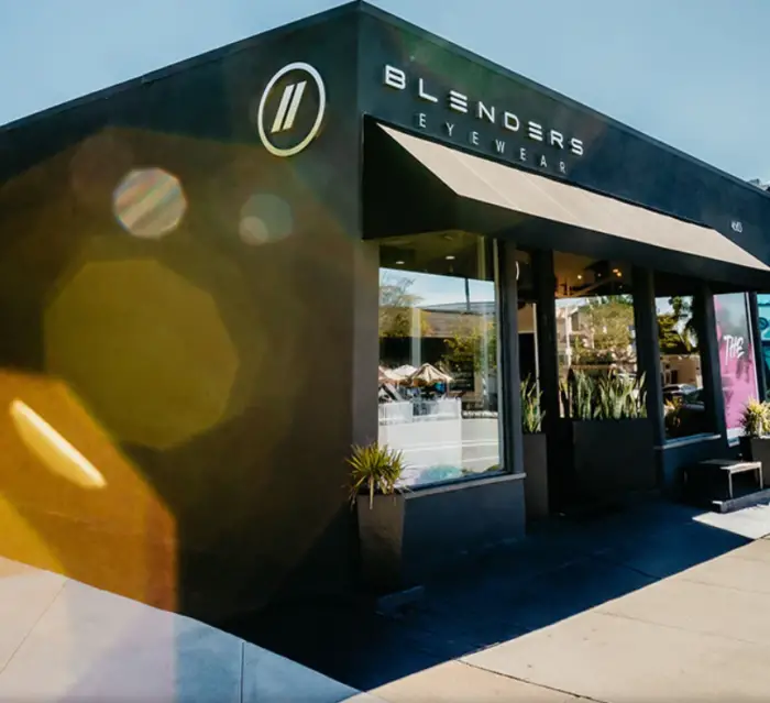 Blenders Eyewear Store Experience
