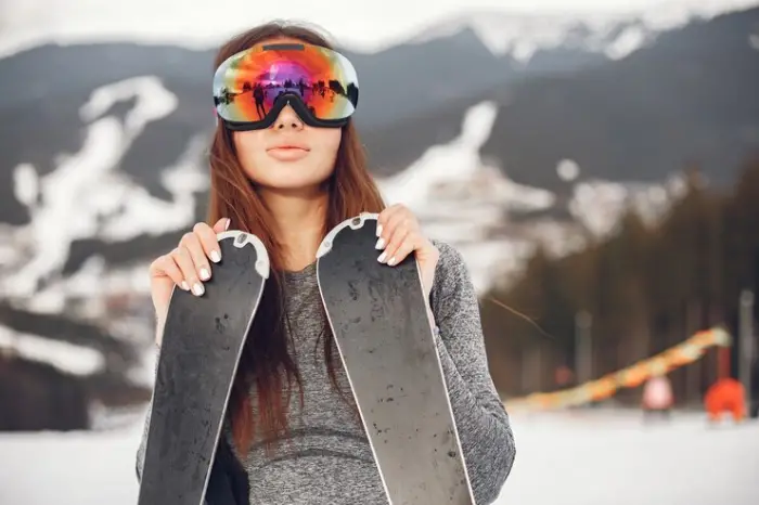 Difference Between The Polarized And The Non-Polarized Ski Goggles